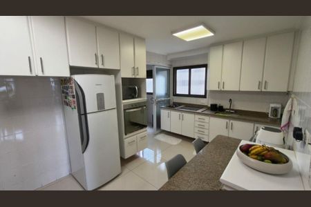 Apartamento à venda com 137m², 4 quartos e 3 vagas