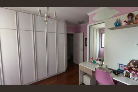Apartamento à venda com 137m², 4 quartos e 3 vagas