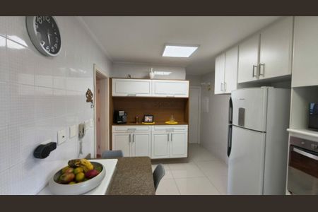 Apartamento à venda com 137m², 4 quartos e 3 vagas