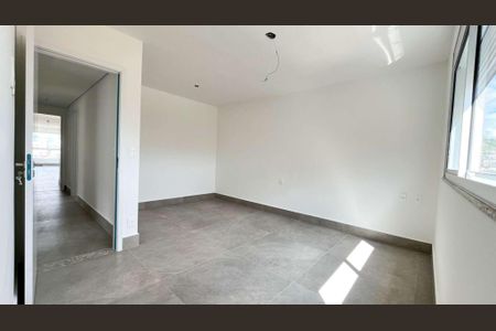 Apartamento à venda com 5 quartos, 175m² em Castelo, Belo Horizonte