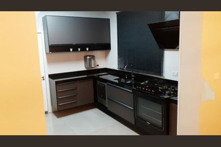 Casa à venda com 2 quartos, 220m² em Vila Regente Feijó, São Paulo