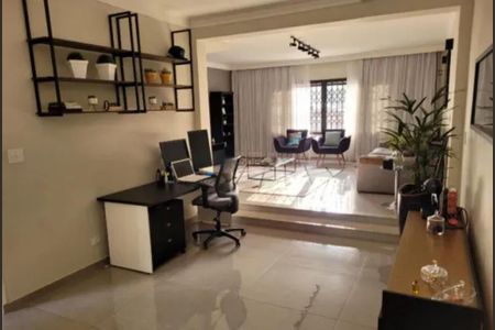 Casa à venda com 2 quartos, 220m² em Vila Regente Feijó, São Paulo