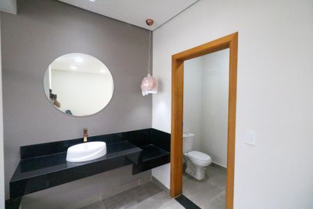 Casa à venda com 300m², 3 quartos e 2 vagasLavabo