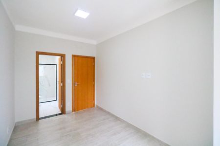 Casa à venda com 300m², 3 quartos e 2 vagasSuíte 2