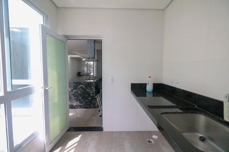Casa à venda com 300m², 3 quartos e 2 vagasÁrea de Serviço