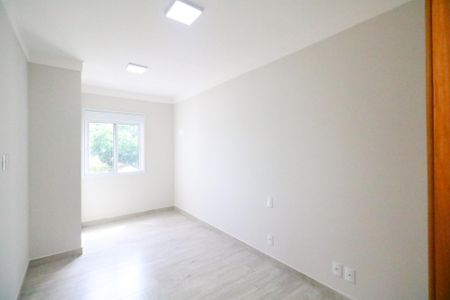 Casa à venda com 300m², 3 quartos e 2 vagasSuíte 2