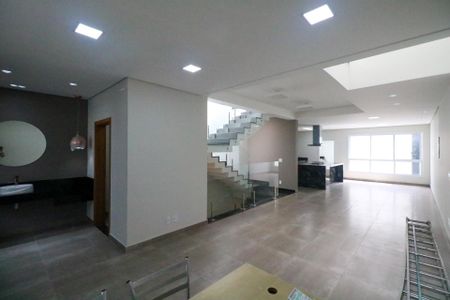 Sala de casa à venda com 3 quartos, 300m² em Barcelona, São Caetano do Sul