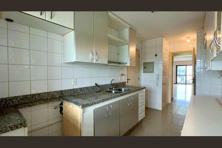 Apartamento à venda com 92m², 3 quartos e 3 vagasCozinha