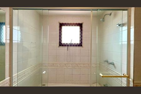 Apartamento à venda com 92m², 3 quartos e 3 vagasBanheiro da Suíte