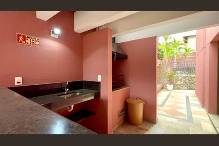 Apartamento à venda com 92m², 3 quartos e 3 vagasChurrasqueira