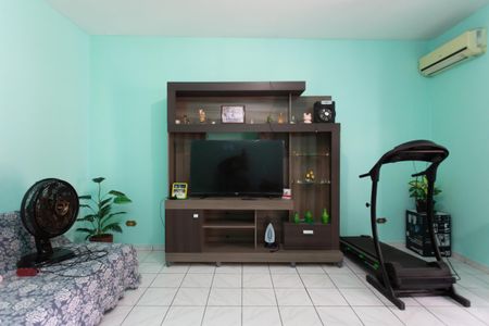 Casa à venda com 80m², 2 quartos e 2 vagasQuarto 1 