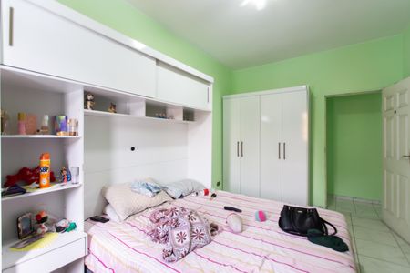 Casa à venda com 80m², 2 quartos e 2 vagasQuarto 2 