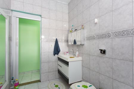 Casa à venda com 80m², 2 quartos e 2 vagasBanheiro 