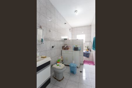 Casa à venda com 80m², 2 quartos e 2 vagasBanheiro 