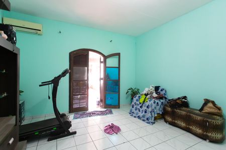 Casa à venda com 80m², 2 quartos e 2 vagasQuarto 1 