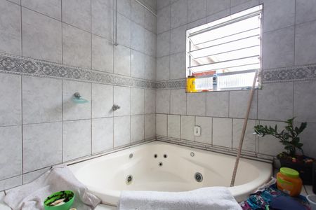 Casa à venda com 80m², 2 quartos e 2 vagasBanheiro - Banheira 