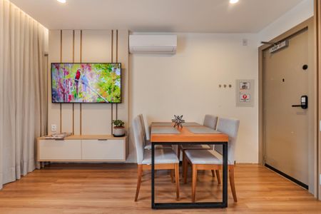 Sala de apartamento para alugar com 2 quartos, 63m² em Mont Serrat, Porto Alegre