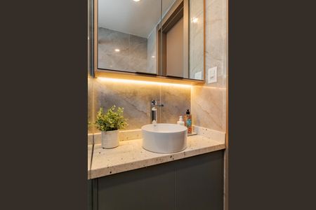 Apartamento para alugar com 63m², 2 quartos e 2 vagasBanheiro