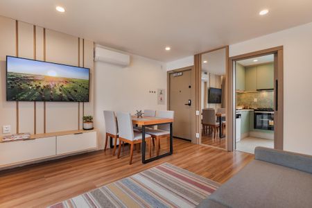 Sala de apartamento para alugar com 2 quartos, 63m² em Mont Serrat, Porto Alegre