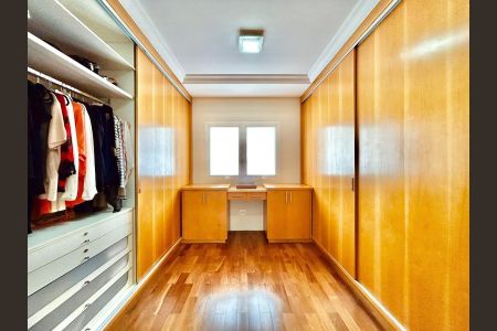 Casa de condomínio à venda com 400m², 4 quartos e 4 vagas