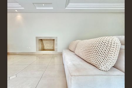 Casa de condomínio à venda com 400m², 4 quartos e 4 vagas