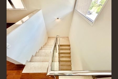 Casa de condomínio à venda com 400m², 4 quartos e 4 vagas