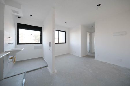 Sala/Cozinha de apartamento para alugar com 2 quartos, 38m² em Vila Campanela, São Paulo
