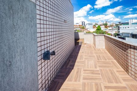 Apartamento à venda com 260m², 4 quartos e 2 vagasCobertura
