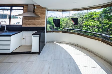 Apartamento à venda com 260m², 4 quartos e 2 vagasSala