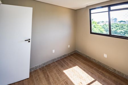 Apartamento à venda com 260m², 4 quartos e 2 vagasQuarto 2