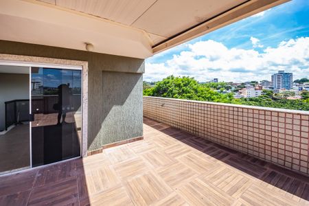 Apartamento à venda com 260m², 4 quartos e 2 vagasCobertura