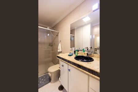 Banheiro de kitnet/studio à venda com 1 quarto, 47m² em Centro, Campinas