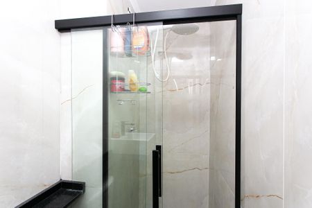 Apartamento à venda com 43m², 2 quartos e sem vaga Apartamento à venda com 43m², 2 quartos e sem vagaBanheiro