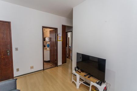 Apartamento à venda com 86m², 2 quartos e sem vagaSala