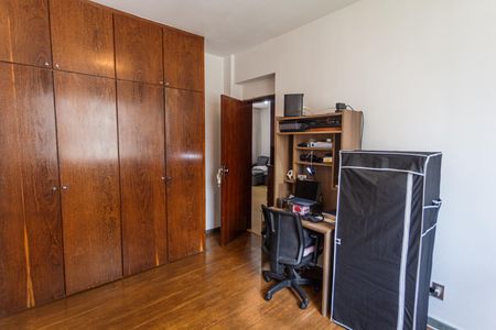 Quarto 2 de apartamento à venda com 2 quartos, 86m² em Lourdes, Belo Horizonte