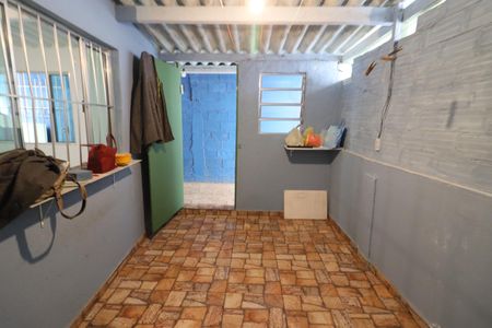 Casa para alugar com 45m², 1 quarto e 1 vagaÁrea de Serviço