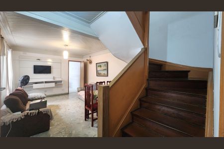 Casa para alugar com 223m², 6 quartos e 2 vagasSala