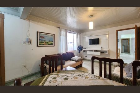 Casa para alugar com 223m², 6 quartos e 2 vagasSala