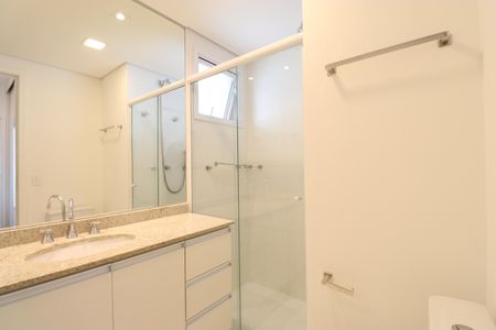 Apartamento à venda com 145m², 4 quartos e 3 vagasBanheiro da Suíte 2