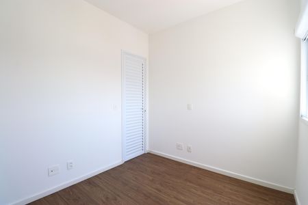 Apartamento à venda com 145m², 4 quartos e 3 vagasQuarto 2