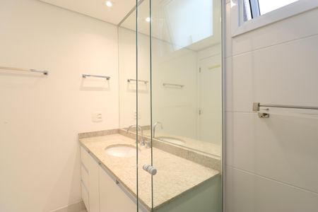 Apartamento à venda com 145m², 4 quartos e 3 vagasBanheiro da Suíte 2