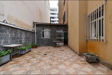Apartamento à venda com 200m², 4 quartos e 2 vagas Apartamento à venda com 200m², 4 quartos e 2 vagasÁrea Privativa