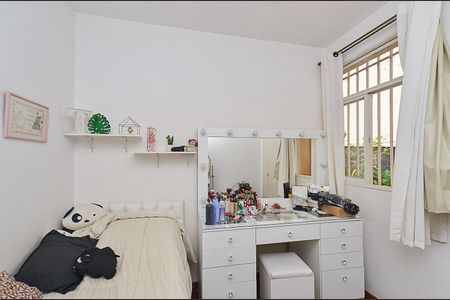 Apartamento à venda com 200m², 4 quartos e 2 vagas Apartamento à venda com 200m², 4 quartos e 2 vagasQuarto 2
