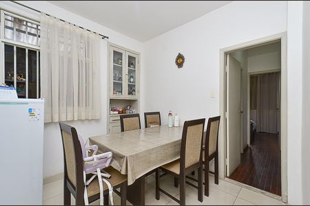 Apartamento à venda com 200m², 4 quartos e 2 vagas Apartamento à venda com 200m², 4 quartos e 2 vagasCopa