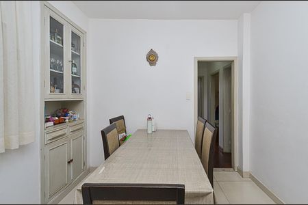 Apartamento à venda com 200m², 4 quartos e 2 vagas Apartamento à venda com 200m², 4 quartos e 2 vagasCopa