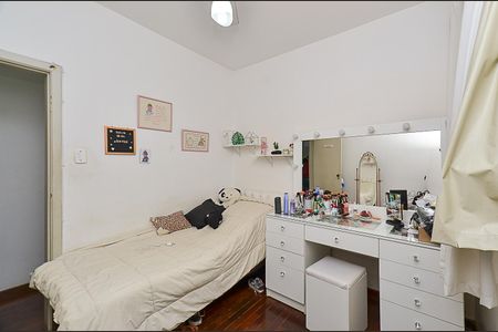 Apartamento à venda com 200m², 4 quartos e 2 vagas Apartamento à venda com 200m², 4 quartos e 2 vagasQuarto 2