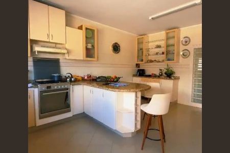 Casa à venda com 500m², 3 quartos e 4 vagas