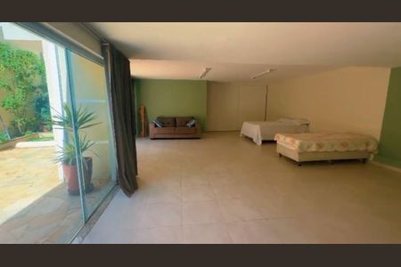 Casa à venda com 500m², 3 quartos e 4 vagas