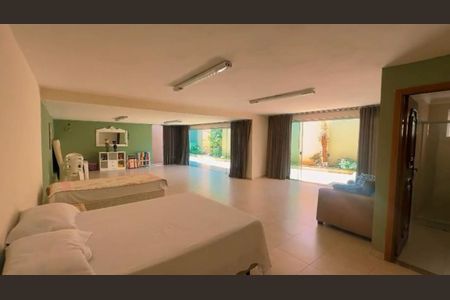 Casa à venda com 500m², 3 quartos e 4 vagas