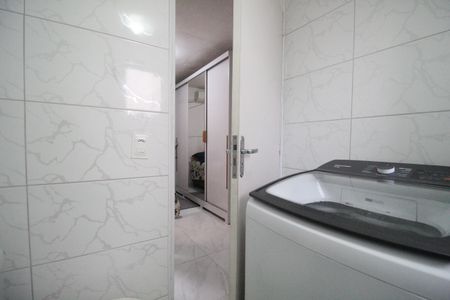 Apartamento à venda com 70m², 3 quartos e 1 vagaBanheiro da suíte